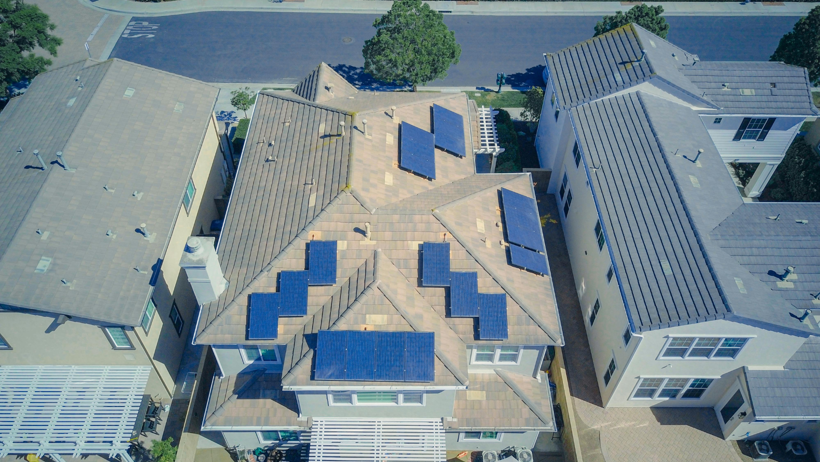 Commercial Solar Panel Solutions by Bluerel Solar Solutions